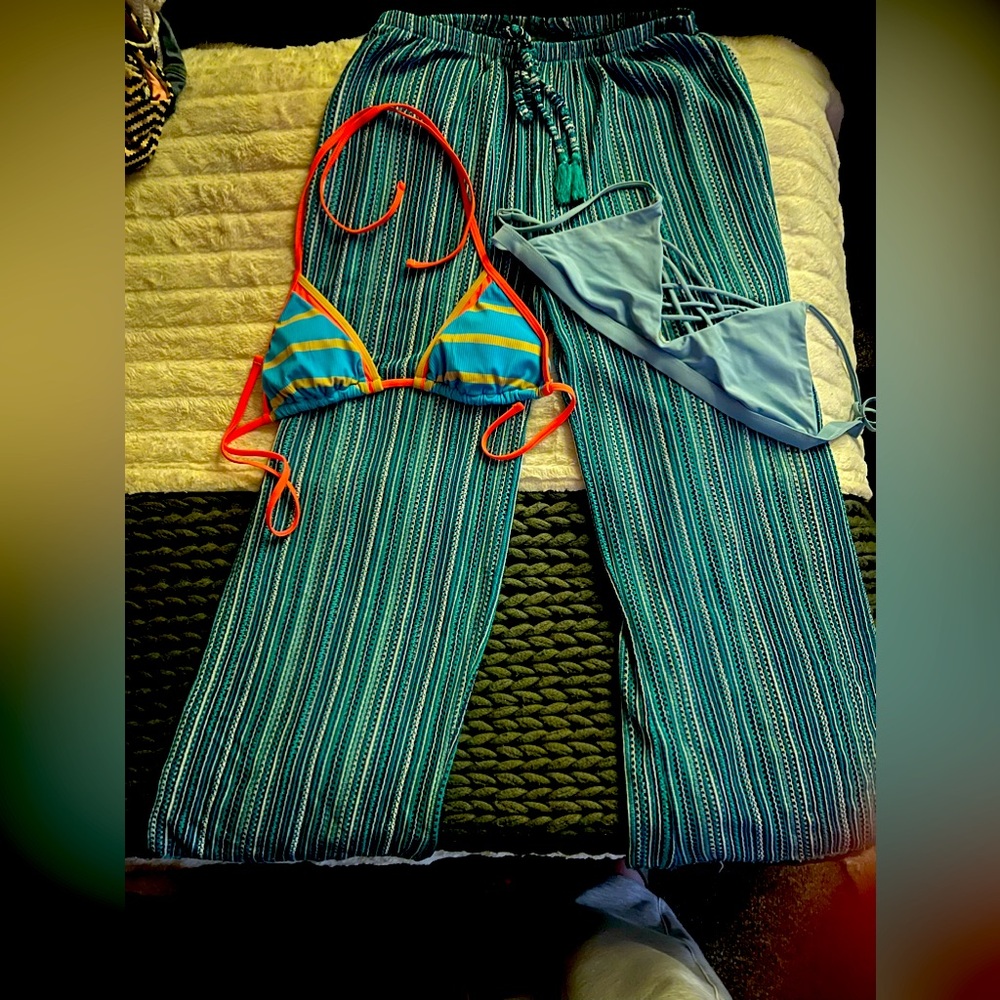 Wide leg beach pants w/ 2 bikini tops